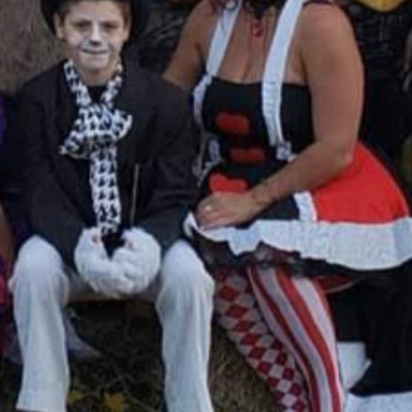 Tiff - Picture 2 of 4